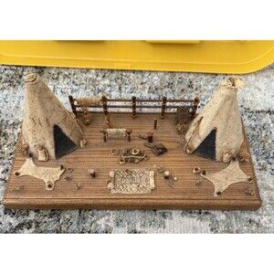 VTG Native American Western Diorama Handmade Teepee Home On The Range EUC 12x5